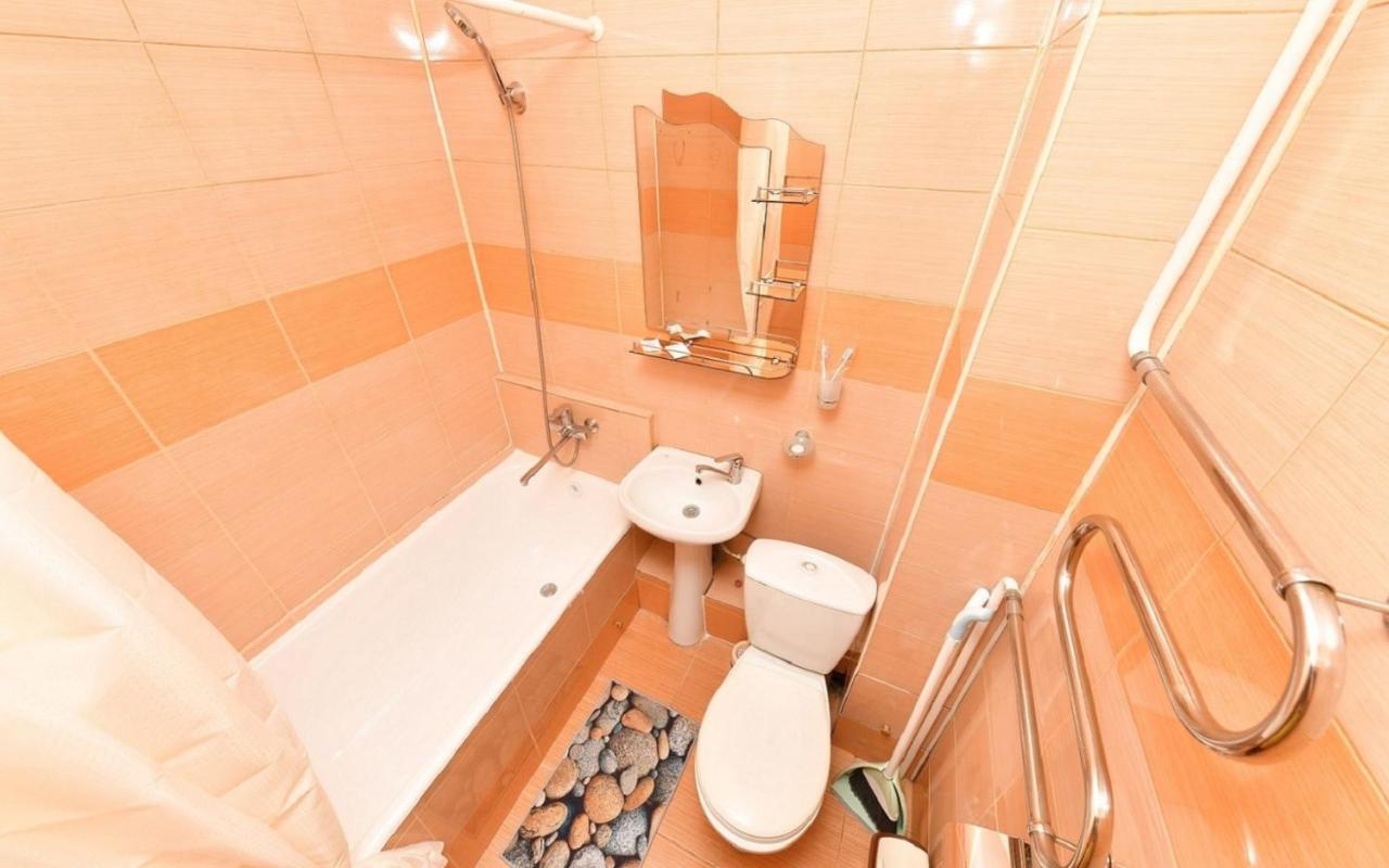 Апартаменты 11-Й Микрорайон, 4 Almaty Exterior photo